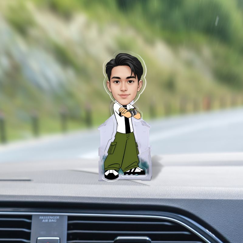 Acrylic Ben10 Theme Cartoon Battery Powered Funny Face Caricature with Shaking Head Feature Bobblehead Figurine for Car Dashboard, Office Table,Home Decor Gift for Kids & Ben10 Lovers